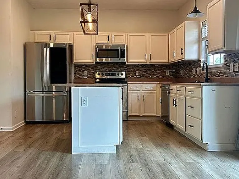 710 Elijah St — Photo 25
