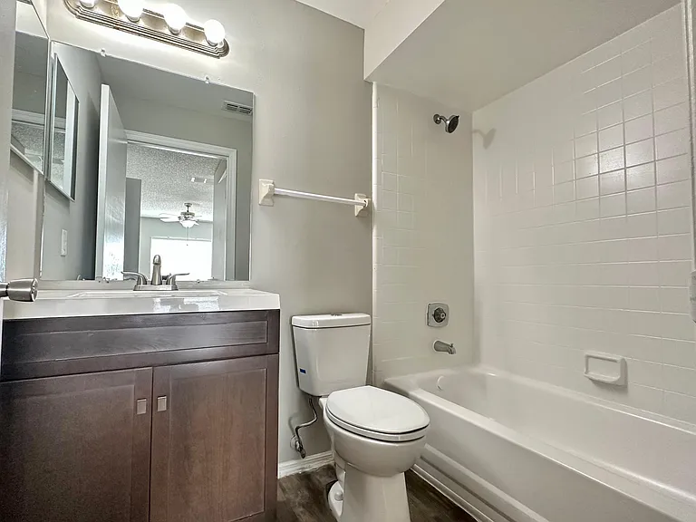 4124 Pershing Pointe Pl #2 — Photo 8