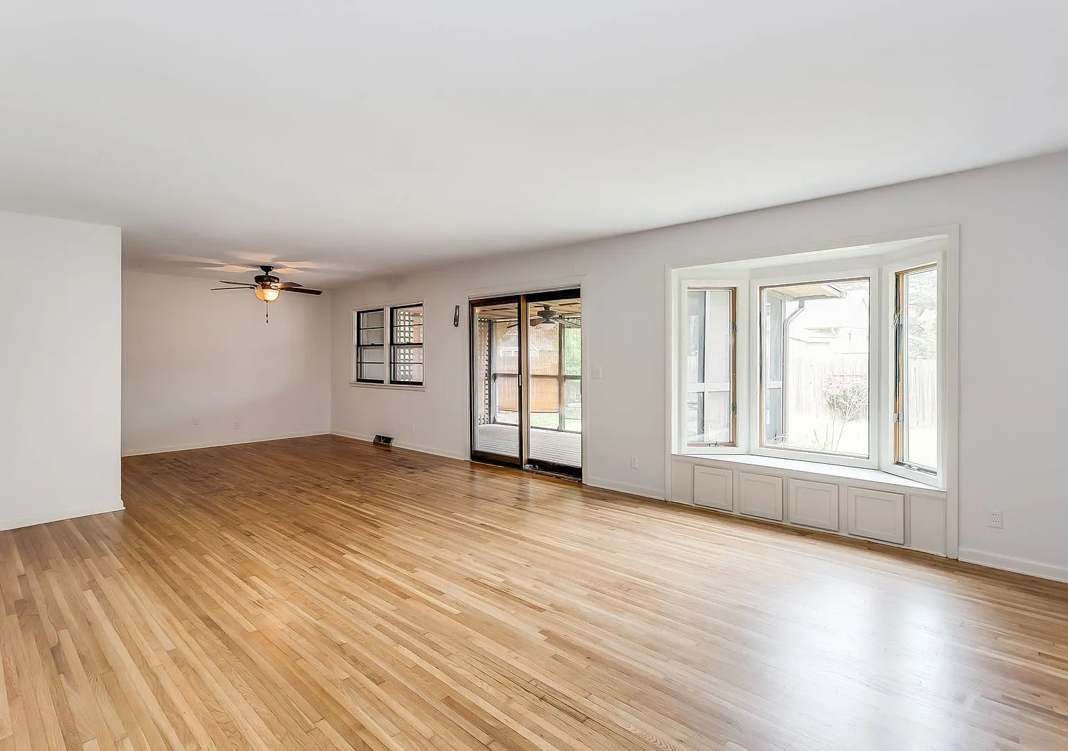 3 Bed Home in Woodlawn Village with Tons of Character and New Updates — Photo 2