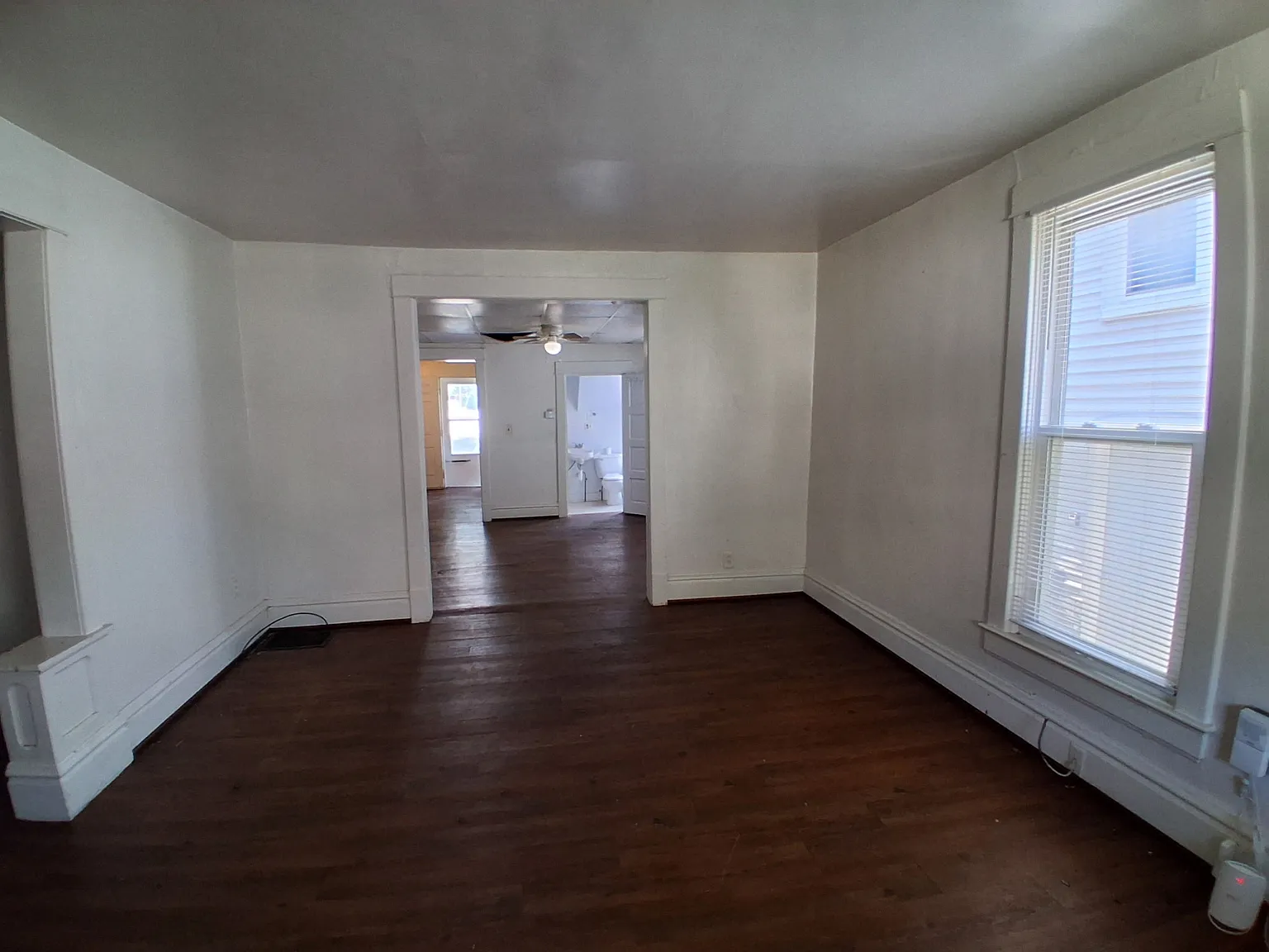 403 1/2 E. Monroe Bloomington, IL 61701 - 1 — Photo 3
