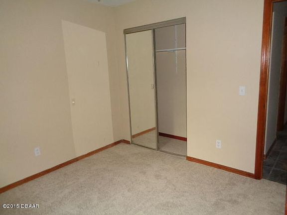 4th image of 2522 Vista Palm Dr
