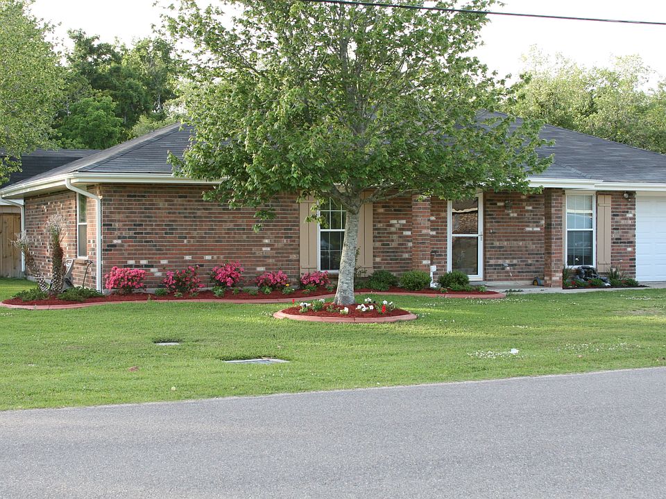 1st image of 52 River Park Dr