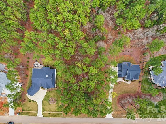 4th image of 6188 Chimney Bluff Rd