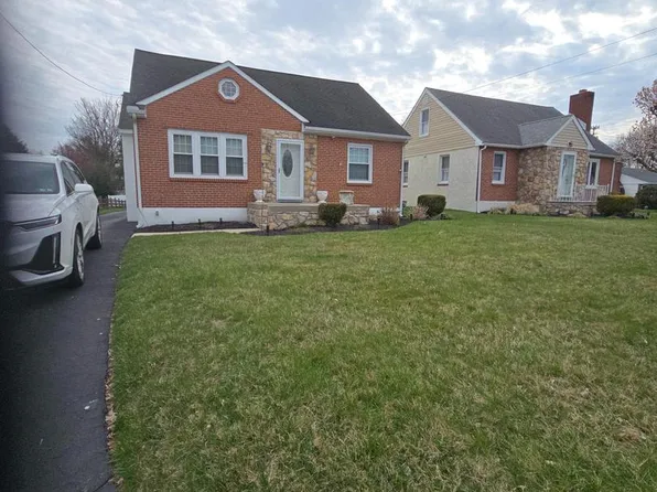 4110 Naamans Creek Rd, Upper Chichester, PA 19061