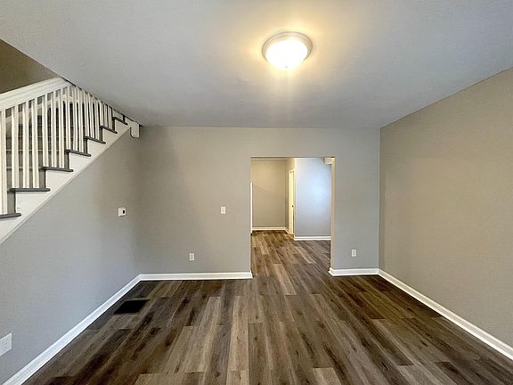 4th image of 3847 E Market St