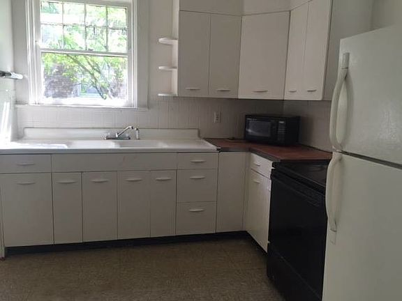 4th image of 207 E Mitchell Ave #1