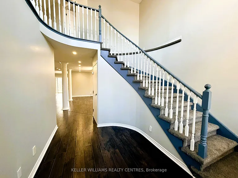 53 Stollar Blvd #UPPER — Photo 2