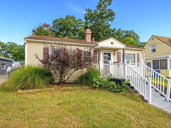 3rd image of 66 Hillside Ave
