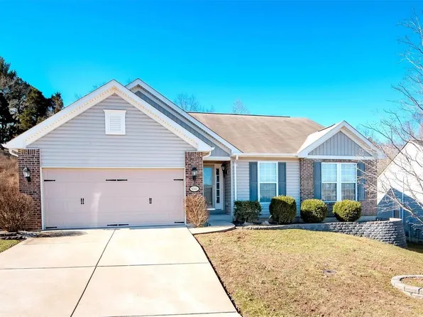 6561 Buckingham Palace Dr, Imperial, MO 63052