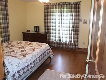 Master Bedroom 13 x 13