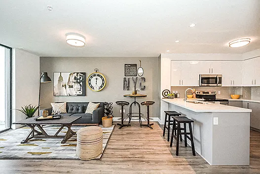460 A Belmont Ave W #At 460b — Photo 18