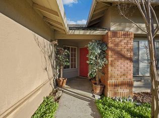 671 Canyon Creek Way, Galt, CA