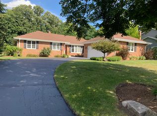 8519 110th Ave, Pleasant Prairie, WI 53158