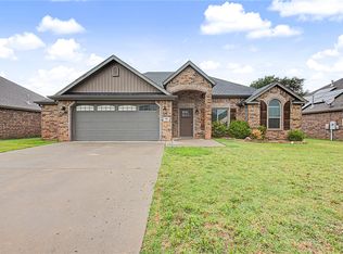 950 Bob Glen Cir, Centerton, AR 72719