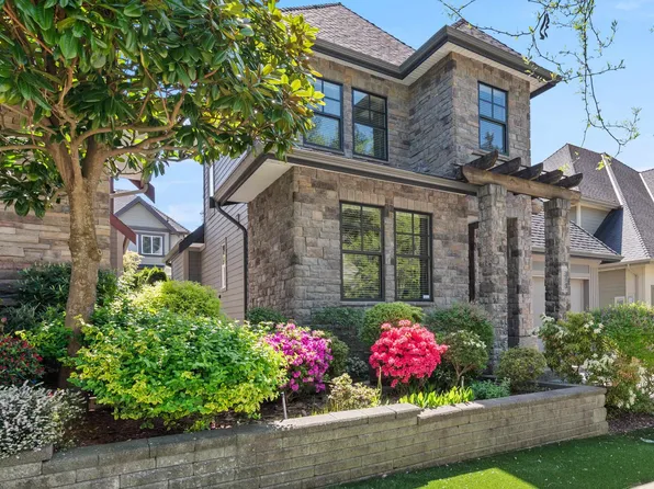 16254 26b Ave, Surrey, BC V3Z 6Z2