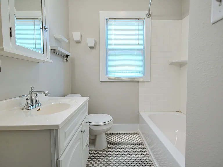 4615 Kingman Blvd #1 — Photo 10