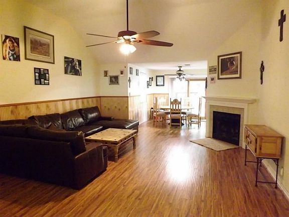 2nd image of 19915 Sandy Hill Cir