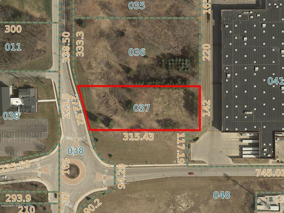 2920 Wood St, Lansing, MI 48906 Zillow