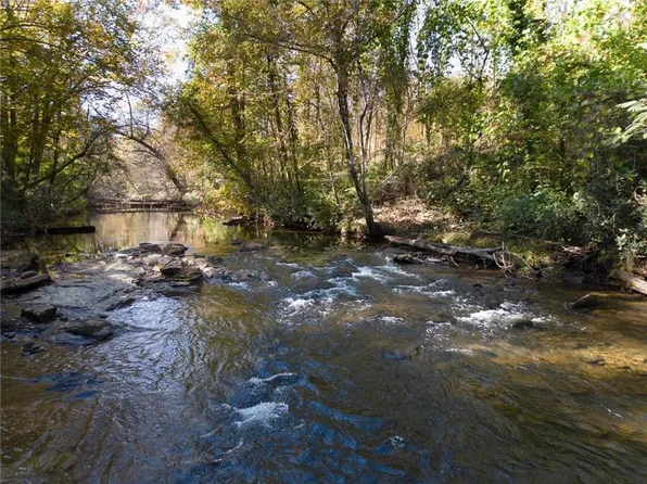 3 Table Rock Rd, Cleveland, SC 29635