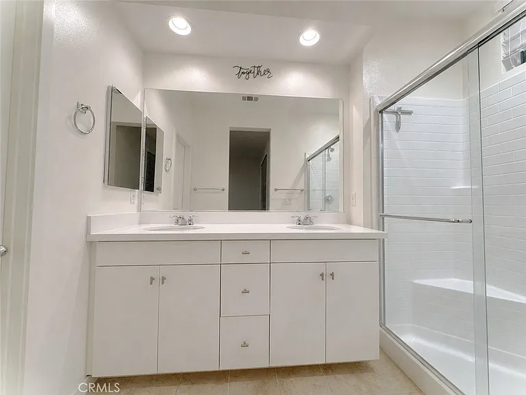 2710 Valor Ln — Photo 31