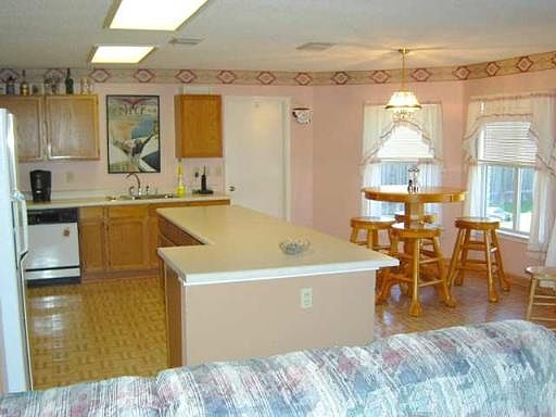 4th image of 4806 SILENT LAKE DR
