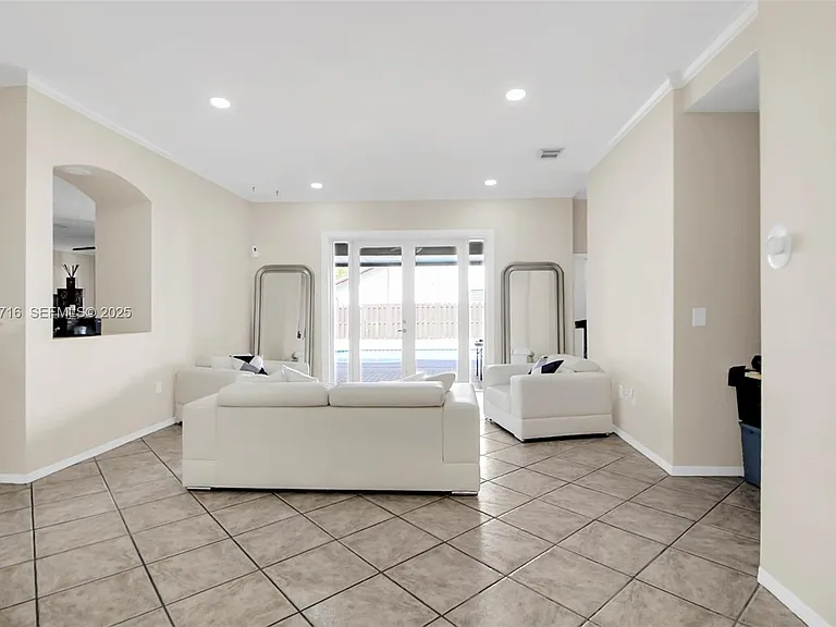 15875 SW 149th Ln — Photo 4