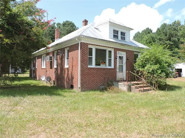 8774 Farys Mill Rd, Gloucester, VA 23061