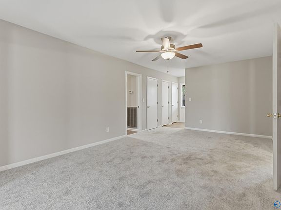 5th image of 301 Holloway St NW