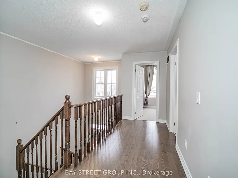 7 Gordon Landon Dr — Photo 26