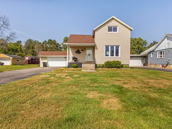 4301 10th St, Menominee, MI 49858