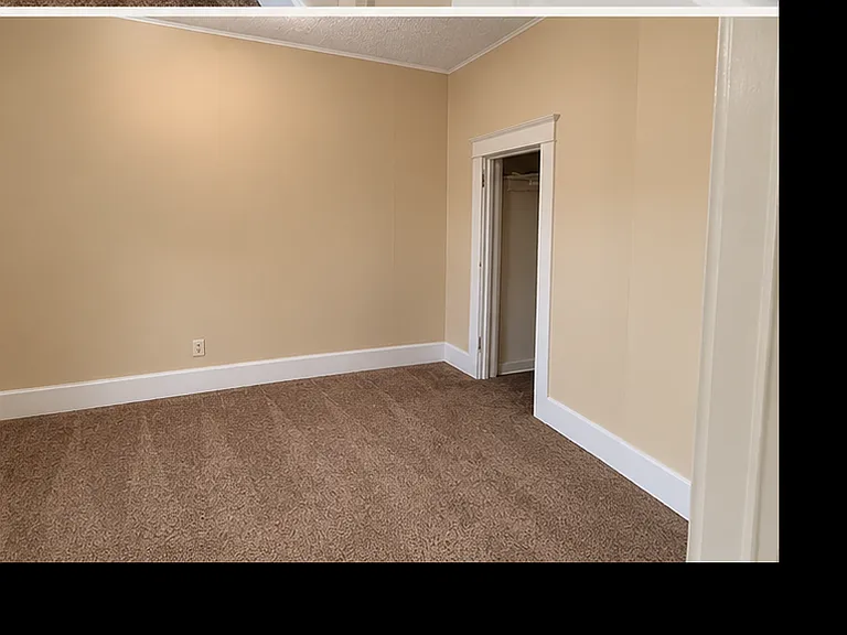 4373 Braddock Ave NE #6 — Photo 2