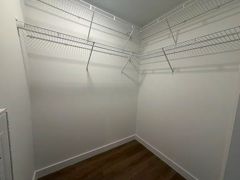 2042 NW 17th Ave #101 — Photo 5