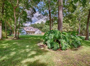 423 Lago Trace Dr, Huffman, TX 77336