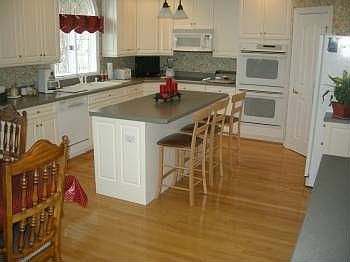 4th image of 101 Tristen Dr