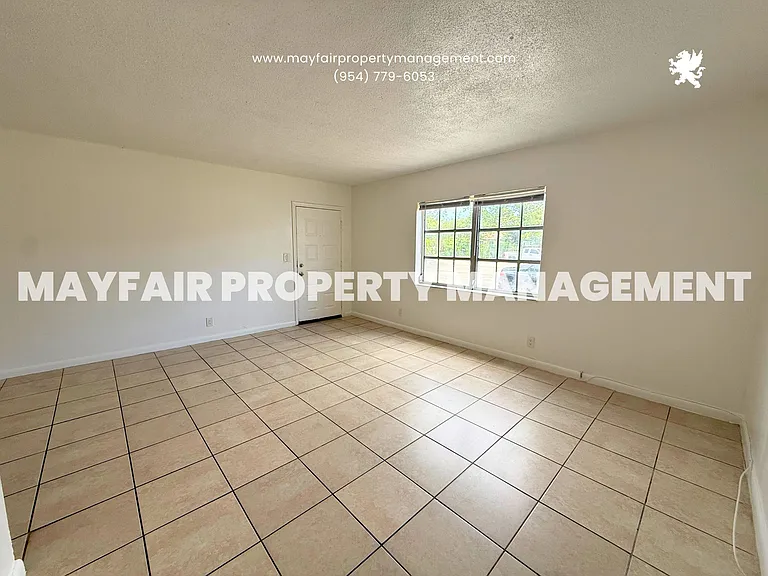 401 NW 43rd St — Photo 17