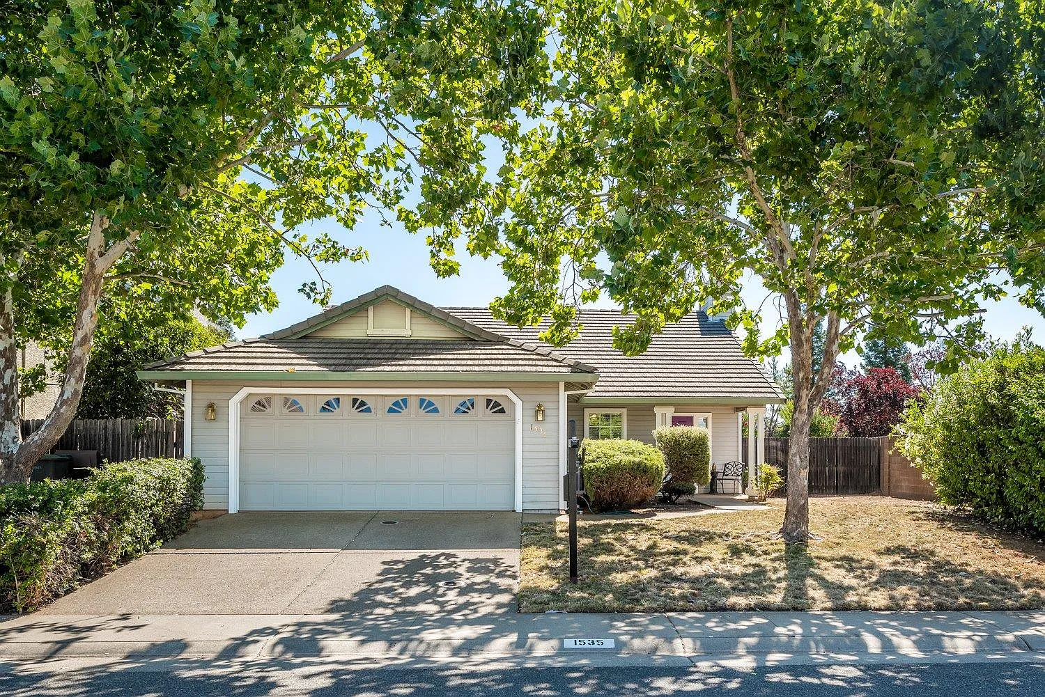 1535 Larkflower Way photo 1