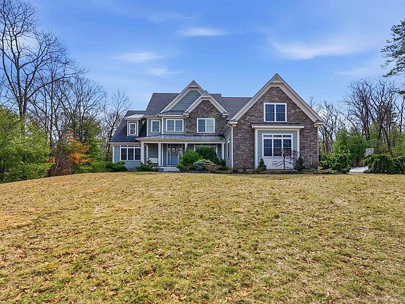 2nd image of 5 Ryan Farm Road