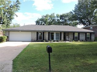 6818 S V St, Fort Smith, AR 72903