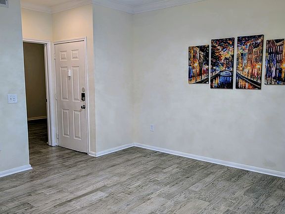 2nd image of 3231 Allen Pkwy APT 6104