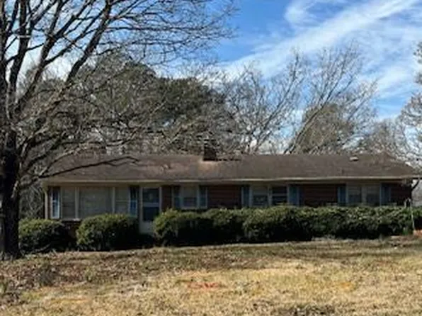 427 Beechwood Cir, Greenwood, SC 29646