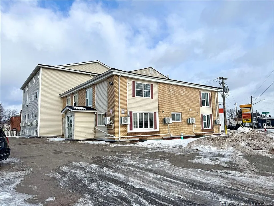 1751 Main St #432