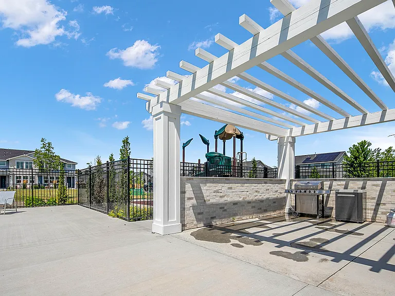 Poolside Grill & Covered Pergola