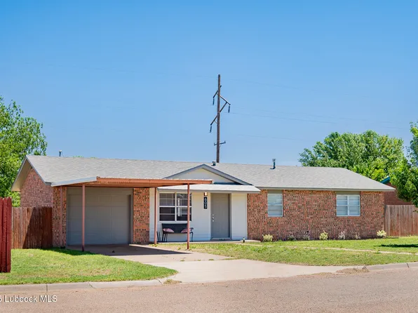 605 8th St, Farwell, TX 79325