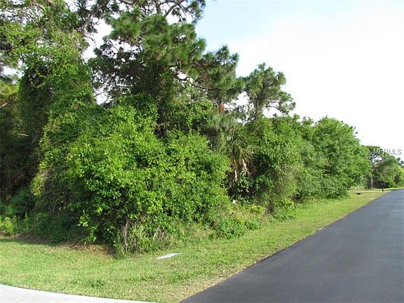 3rd image of 1888 Whispering Pines Rd
