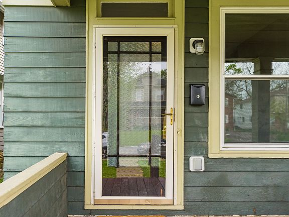 3rd image of 415 E 13th Ave