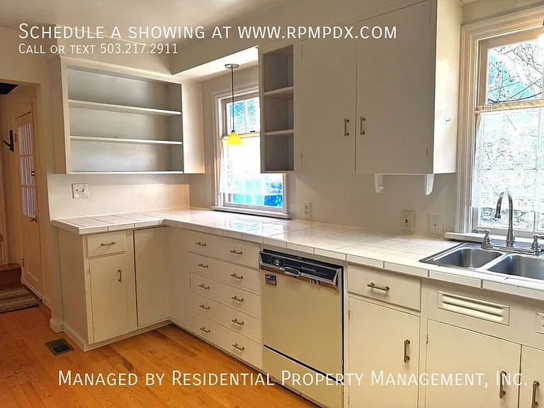 1938 SW Edgewood Rd — Photo 21