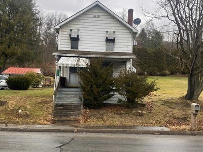 466 E Main St, Mahaffey, PA, 15757