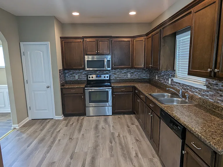 721 Murray Crossing Blvd NE — Photo 4