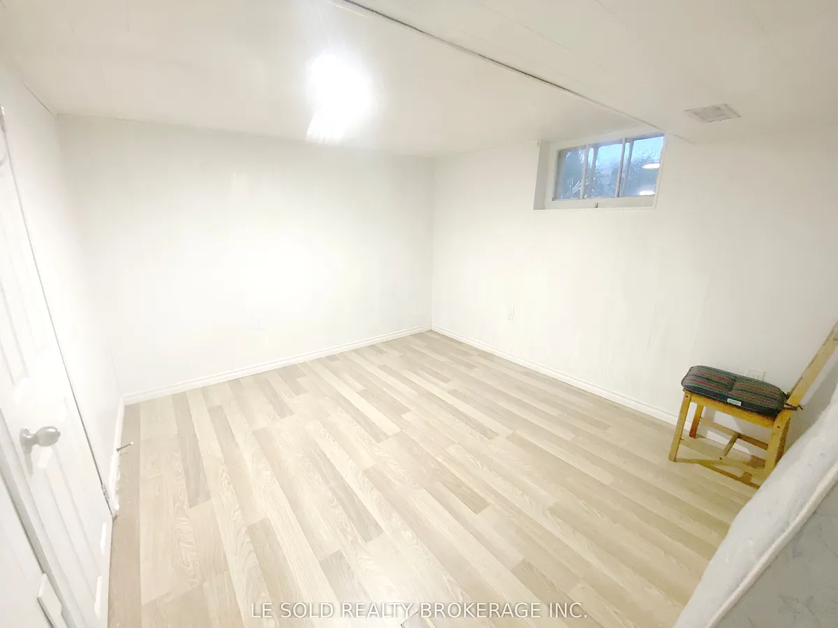 Building Photo - 130 Merna Ave #BASEMENT
