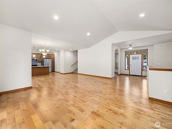 4th image of 9127 Fox Ridge Lane SE